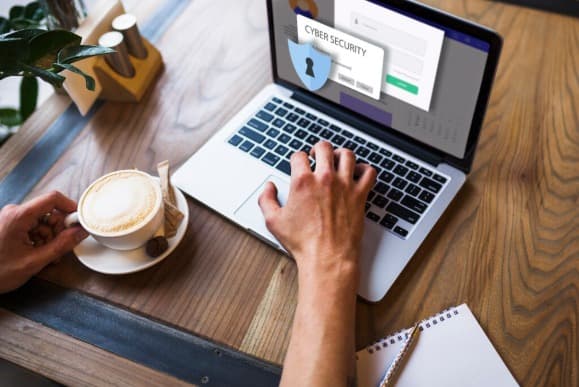 What Makes Customers Trust an Online Business: 5 Key Factors Explained + Examples