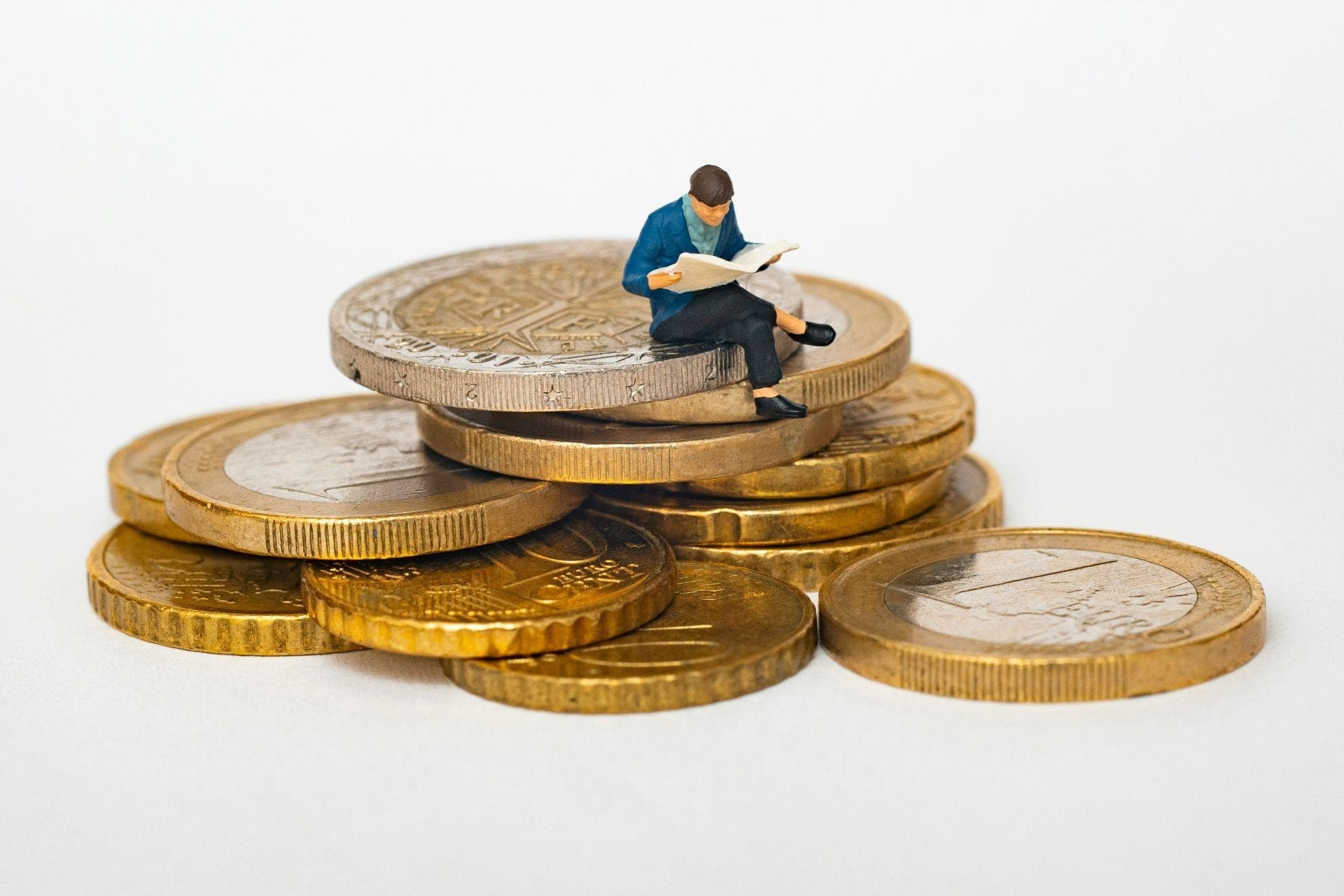 The Investing Mistakes People Make When They Confuse “Safe” With “Low Risk”